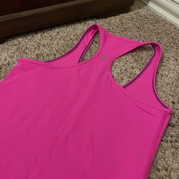Lululemon pink tank top - size 4 - Picture 4 of 4